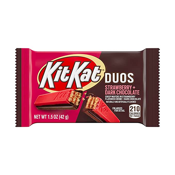 kit kat duos strawberry dark chocolate -American candy corner